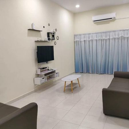 My Homestay Sitiawan - Astronaut Space House 8 Pax ภายนอก รูปภาพ