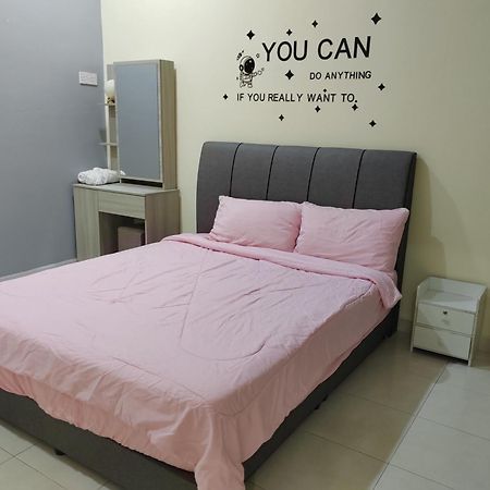 My Homestay Sitiawan - Astronaut Space House 8 Pax ภายนอก รูปภาพ